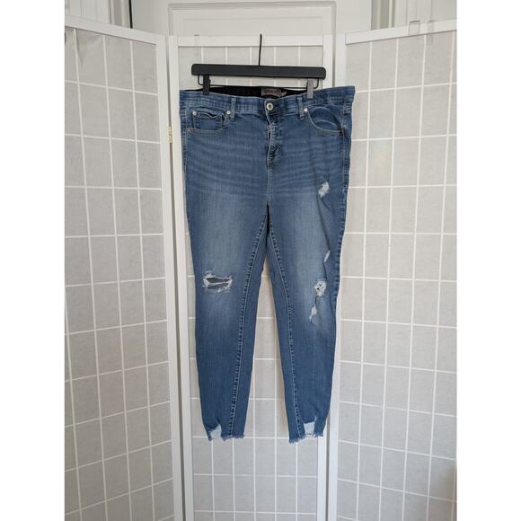 Torrid Sky High Skinny Jeans Size 18R - Picture 1 of 6